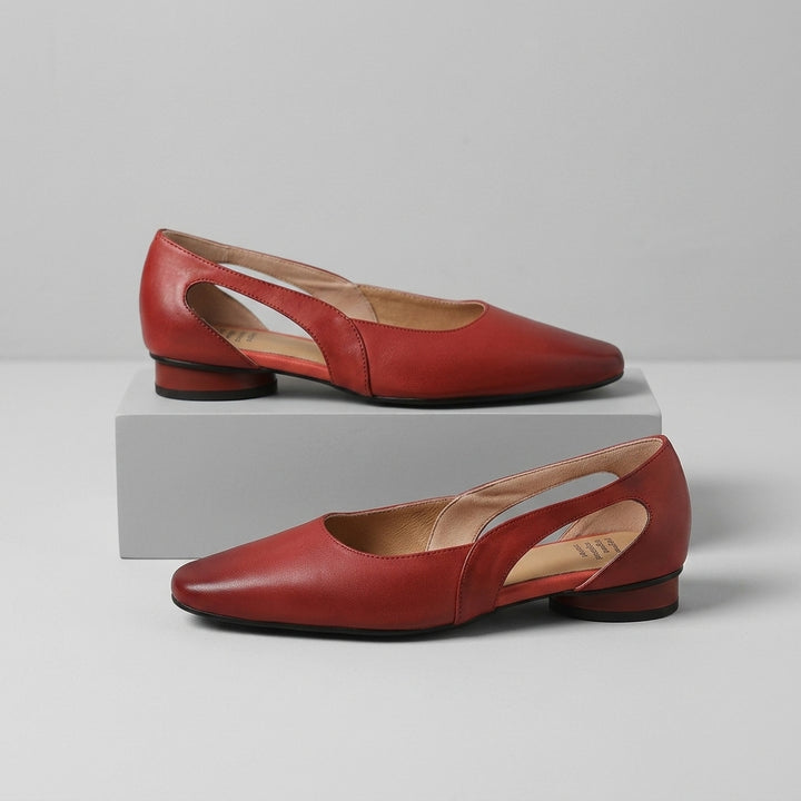 Avery D'Orsay Flat