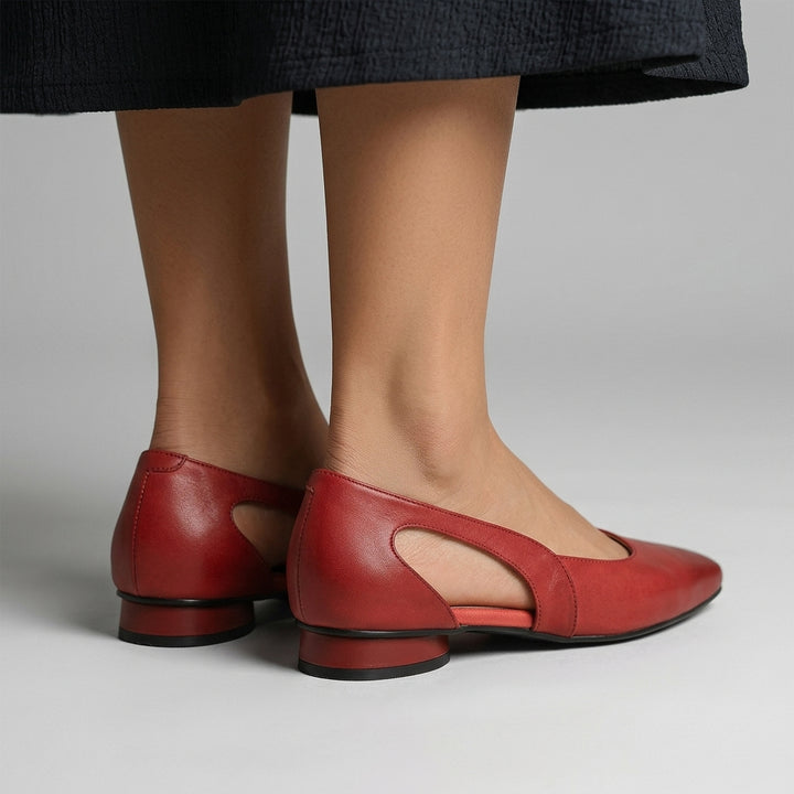 Avery D'Orsay Flat