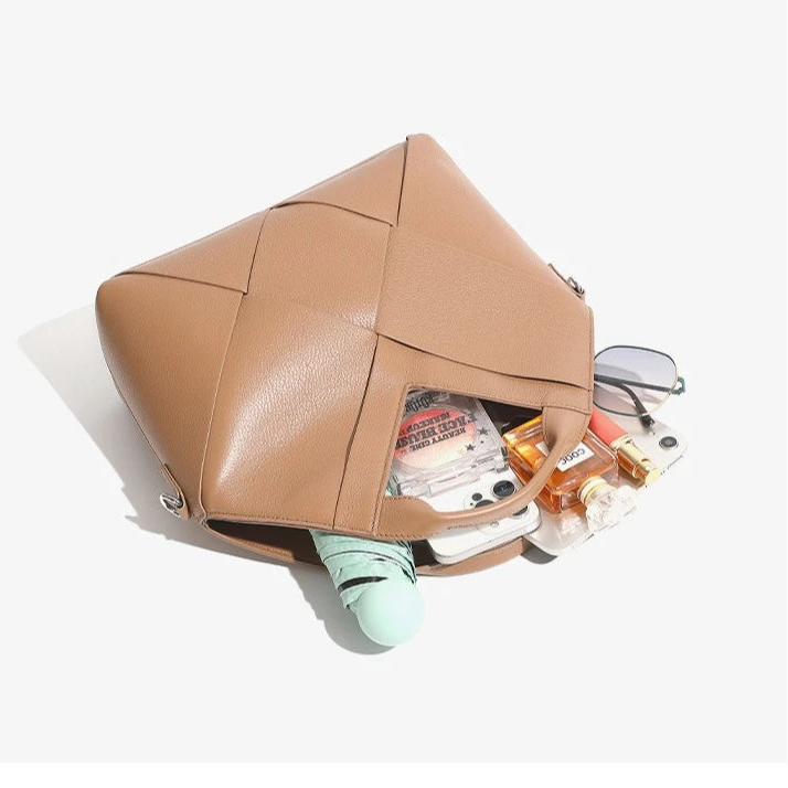 Le Contour Handbag