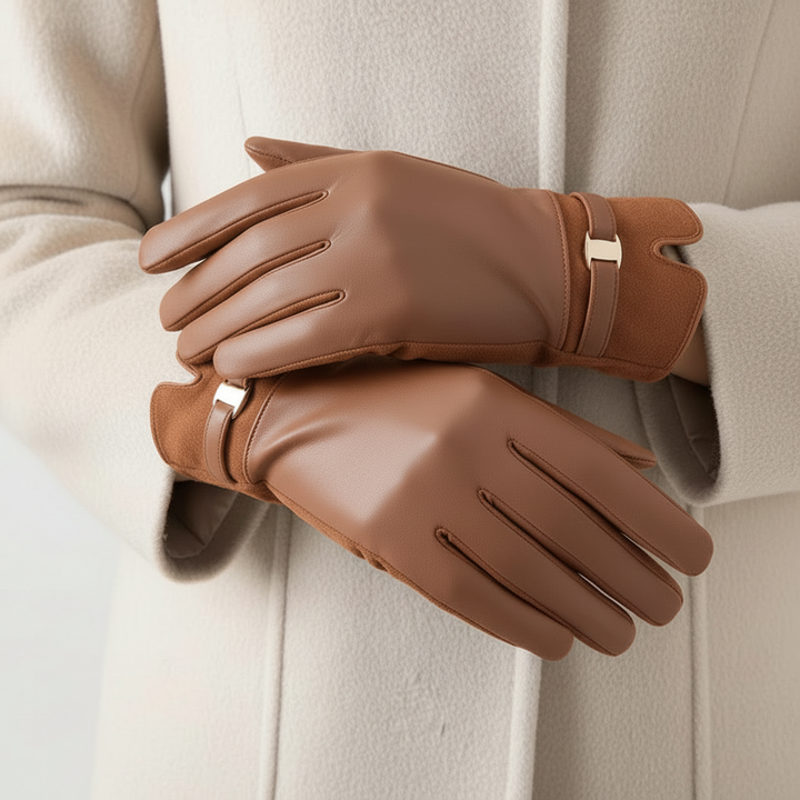Solana Suede Glove